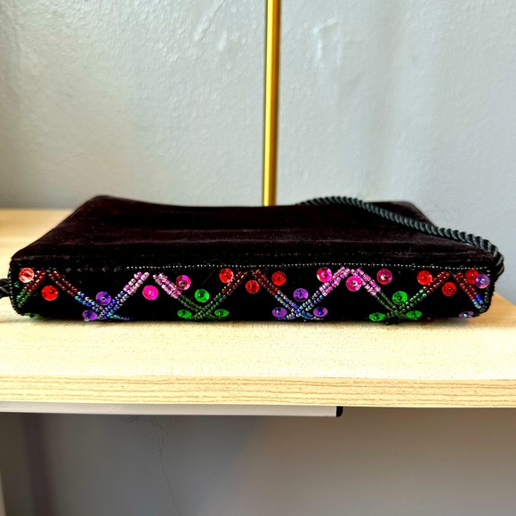 Beautiful velvety sequins Crossbody bag. - Picture 5 of 7